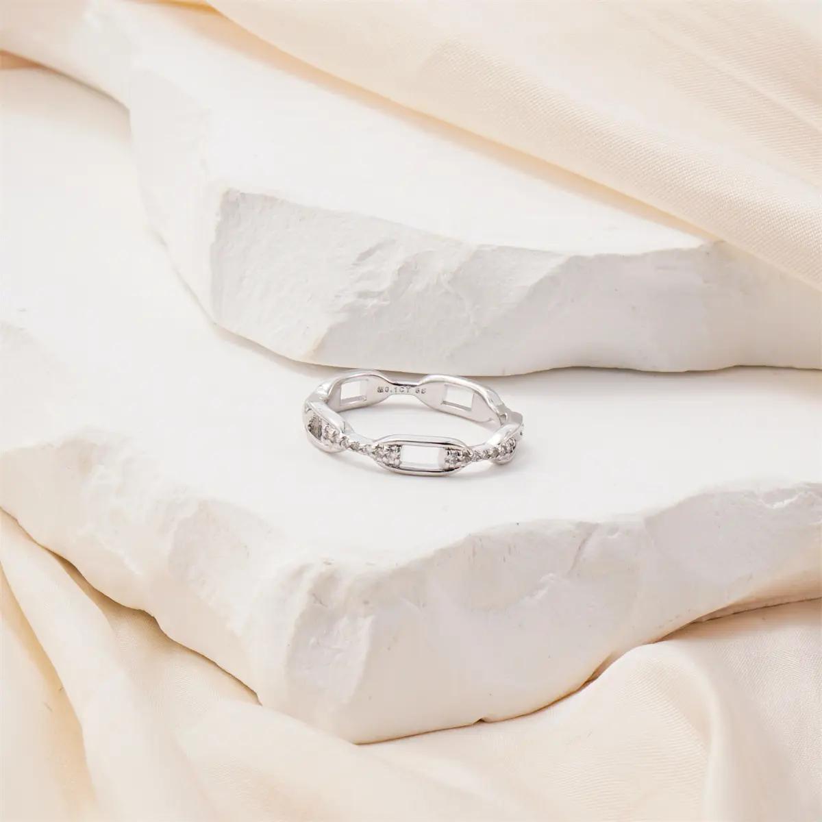 14K Gold Plated Moissanite Waterproof Unisex Chained Ring Silver-PlatedJewelry Perfect Birthday Engagement WeddingAnniversary Gift for Men Women💍🔥